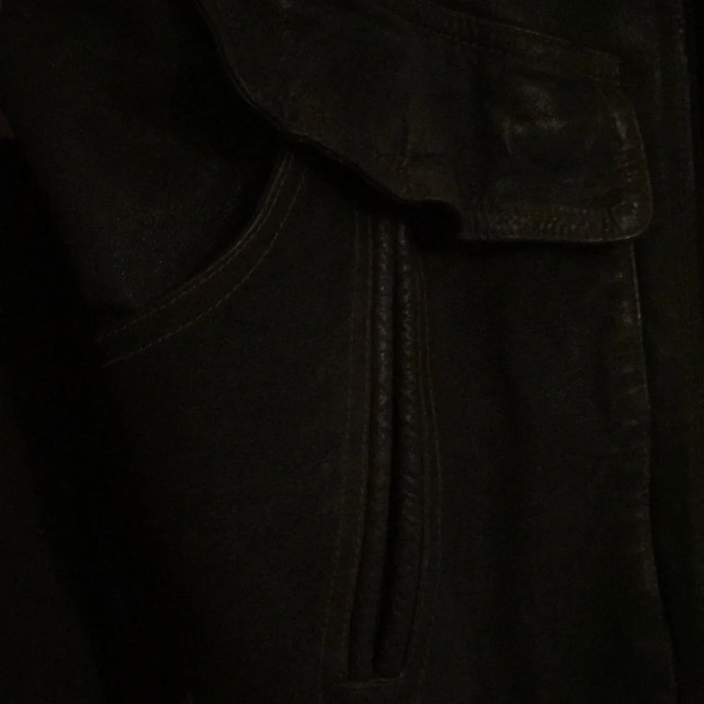 Context - Picture 2 of 10